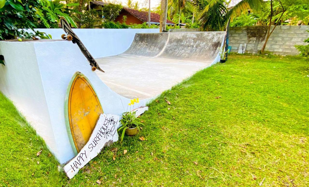 Madiha Surf House Lanka Hotel Matara Buitenkant foto