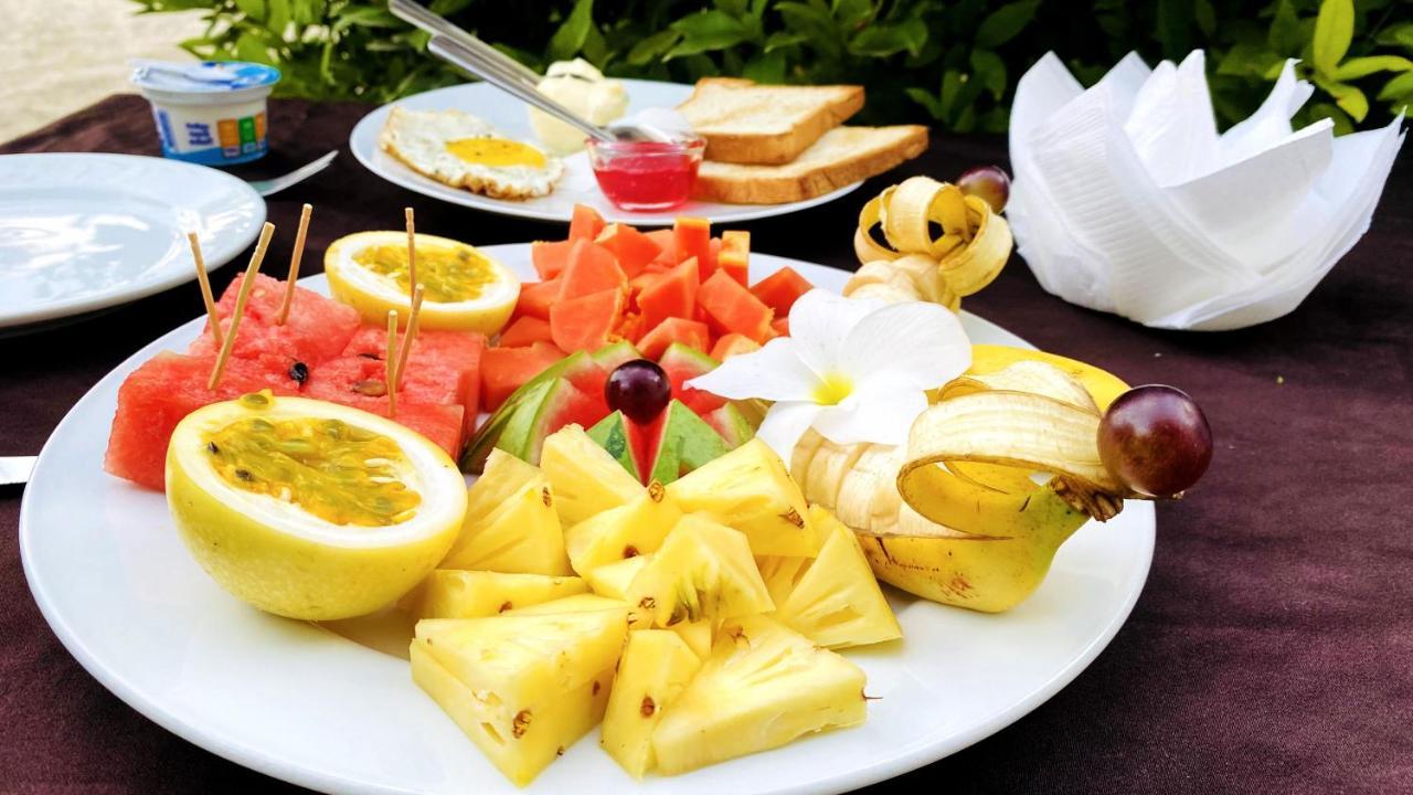 Madiha Surf House Lanka Hotel Matara Buitenkant foto